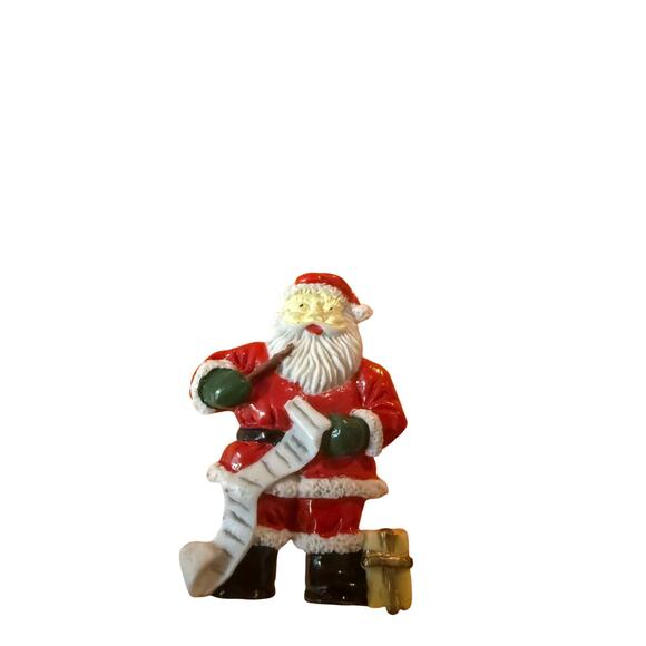 Vintage Christmas Button Covers Set of 4 – Santa, Tree, Reindeer, - Picture 3 of 3